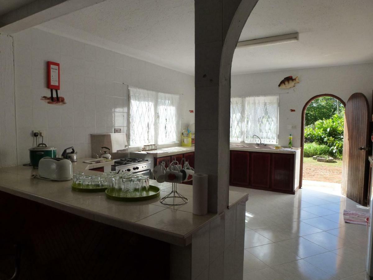 Chez Muriel Anse Volbert Village  Exterior photo